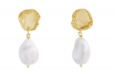 57% OF BRITISH WOMEN OWN A PIECE OF PEARL JEWELLERY, NEW RESEARCH REVEALS